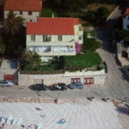 apartmani Ilda Radonić Jelsa  Esterno foto